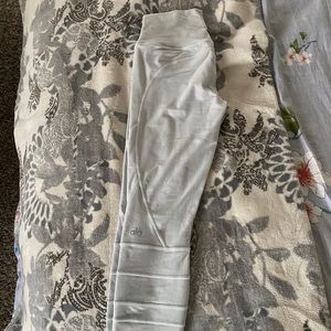 Alo Leggings